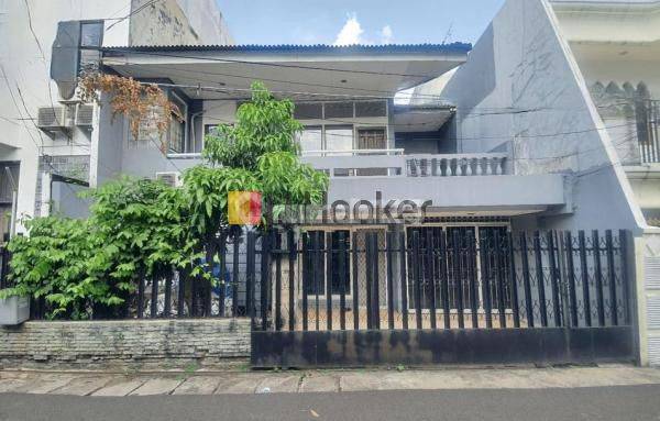 Rumah belakang tomang hero jakarta barat harga bersahabat 1