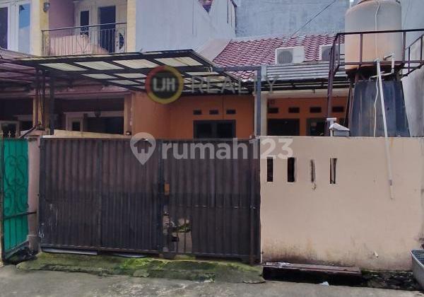 Rumah , Kebon Jeruk, Jakarta Barat Layak Huni dalam komplek