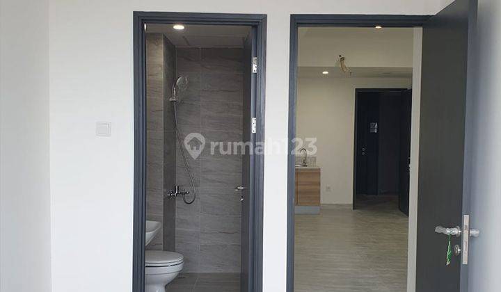 Dijual Apartemen Baru Modern Minimalis di Collins Boulevard Raya Serpong 11