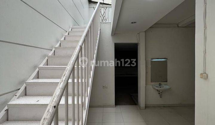 Dijual Cepat Rumah Siap Huni di Taman Kedoya Baru Residence 2