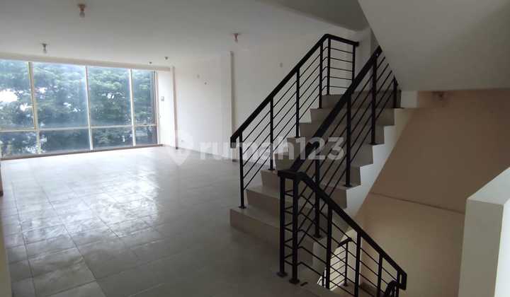 DISEWAKAN CEPAT Ruko Crystal Lane depan Pasar Delapan - Alam Sutera DISEWAKAN CEPAT Ruko Crystal Lane depan Pasar Delapan - Alam Sutera