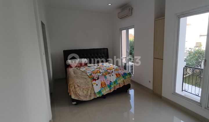 JUAL CEPAT Rumah di Cluster Crystal Gading Serpong Kondisi Semi Furnish Siap Huni 2