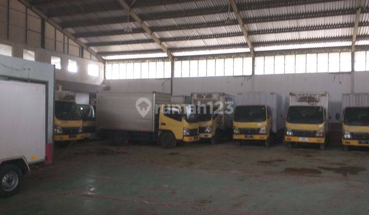 Disewakan gudang SHM bagus 730m2 di Cibolerang 1