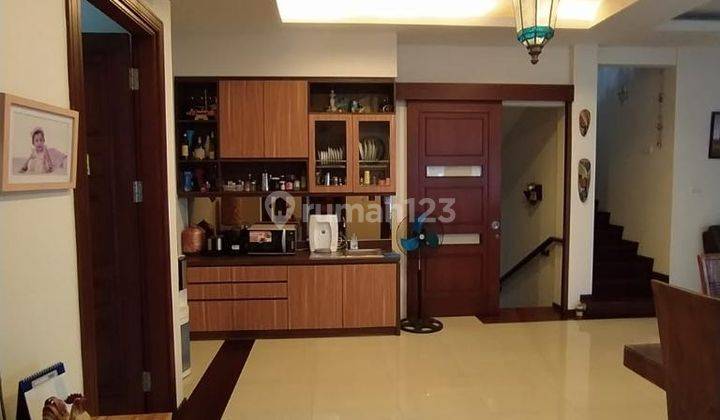 Rumah 2 Lantai di Kebayoran Residence, Bintaro Jaya Sektor 7 1