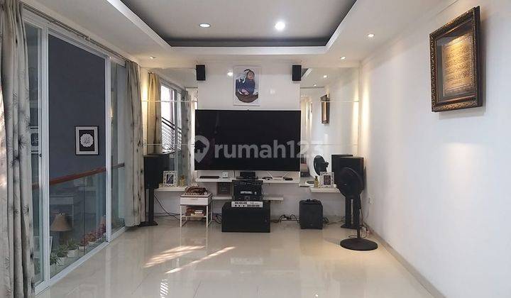 Rumah 2 Lantai di Kebayoran Village, Bintaro Jaya Sektor 7 1