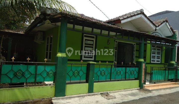 Dijual rumah siap huni di citra raya.
Luas tanah 162 m²
Luas bangunan 120 m²
4 kamar tidur dan 2 kamar mandi. Posisi Hook. dengan harga murah rp.998 juta nego

- Lokasi strategis
- Bebas banjir
- Keamanan 24 jam
- Dekat dengan fasilitas umum yang memban 2