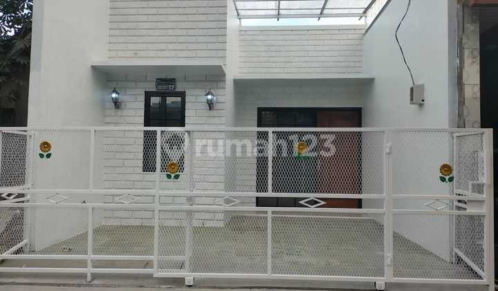 Dijual Rumah Minimalis Modern Bagus Like New 2