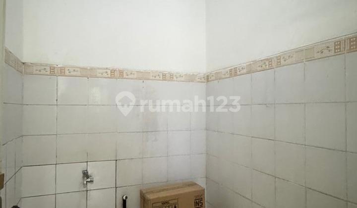 Dijual Rumah Mewah Dua Lantai Terjangkau 2