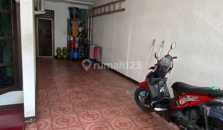 Hunian Nyaman 3 Kamar Tidur Dekat Di Villa Taman Cibodas 2