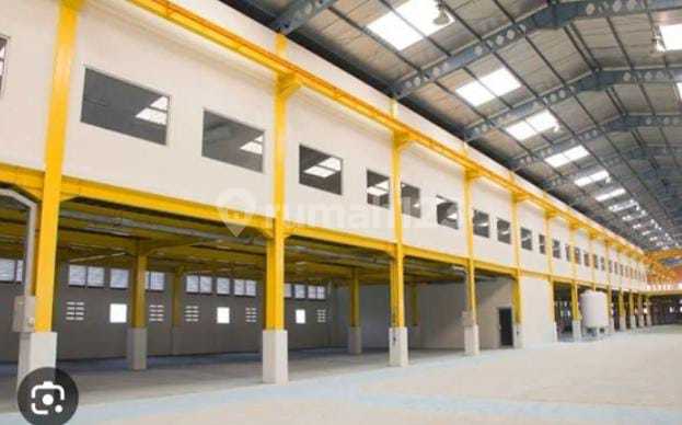 For Sale: Spacious Factory Building with Container Access For Sale: Spacious Factory Building with Container Access