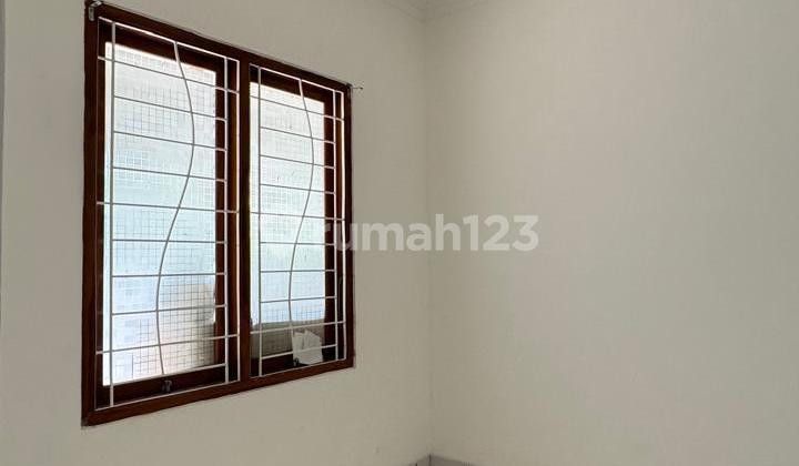 Dijual Rumah Besar Luas Dengan Harga Terjangkau 2