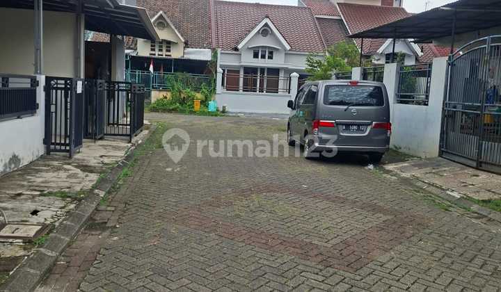 For Rent Semi Furnished House in Taman Puspa