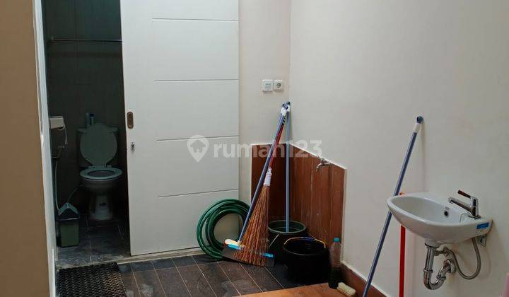 Murah Banget! Rumah Strategis, Harga Bisa Nego 2