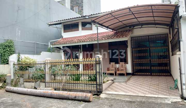 Comfortable House in a Cluster Near Setra Duta and Polban Campus Comfortable House in a Cluster Near Setra Duta and Polban Campus