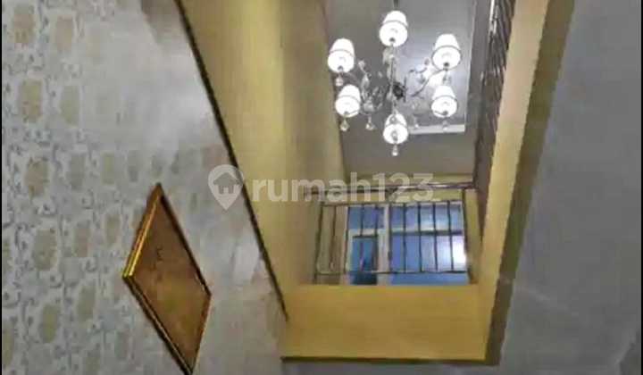 Semi Furnished & Nyaman – Rumah Siap Huni Depok Antapani 2