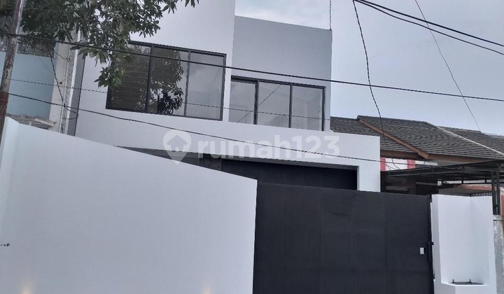 Rumah Gress Bangunan Baru Minimalis Kontemporer Di Cisaranten Rumah Gress Bangunan Baru Minimalis Kontemporer Di Cisaranten