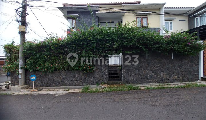 RUMAH MEWAH MINIMALIS ASRI DI CIGADUNG SELATAN, BANDUNG UTARA. 2