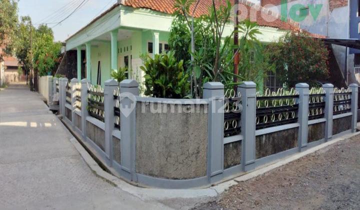 Rumah Siap Huni Posisi Hook di Cisaranten Indah Arcamanik Rumah Siap Huni Posisi Hook di Cisaranten Indah Arcamanik