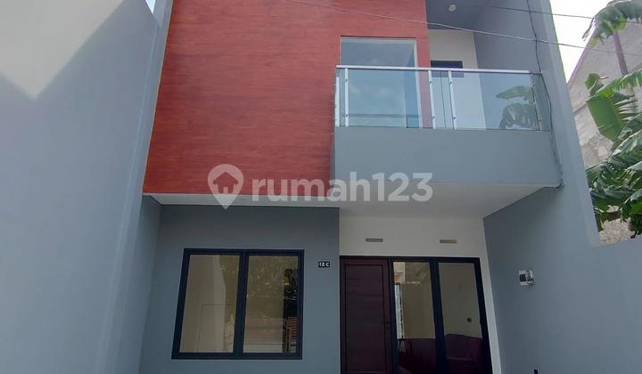 Rumah Minimalis Modern di Arcamanik Bandung