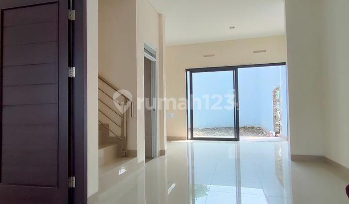 Rumah Minimalis Modern di Arcamanik Bandung 2