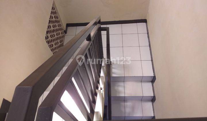 Disewakan Rumah 2lantai Siap Pakai, di Lokasi Sejuk Sariwangi 9