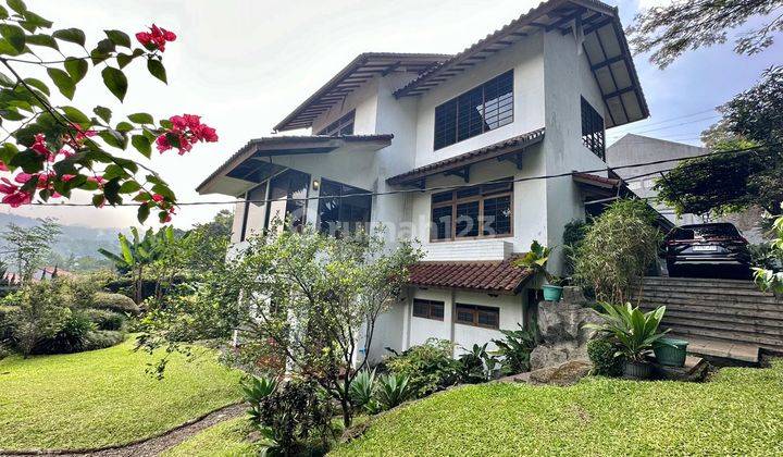 Rumah Asri Cisitu Dago Coblong Bandung 1