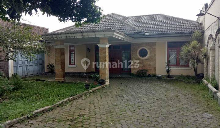 Rumah Jalan Burung Tungku Rajawali Bandung 1