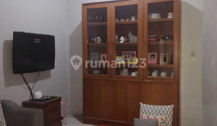 Rumah 2 Lantai Strategis di Antapani - Hanya 700 Juta! 2