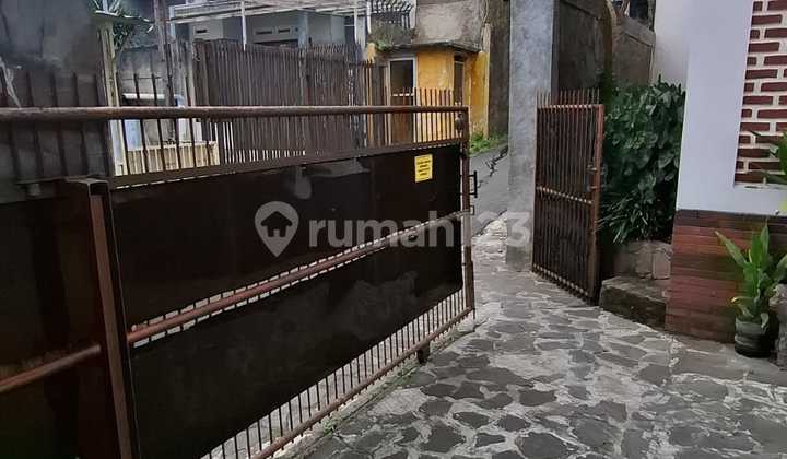 Sewa Rumah Full Furnished Cigadung - Parkir Luas (5 Mobil) Sewa Rumah Full Furnished Cigadung - Parkir Luas (5 Mobil)