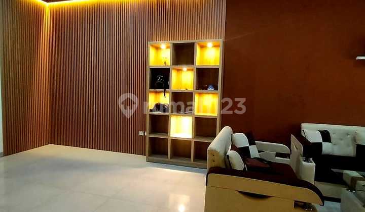 Akses Jalan 2 Mobil! Rumah 2 Lantai Shm + Imb Di Arcamanik