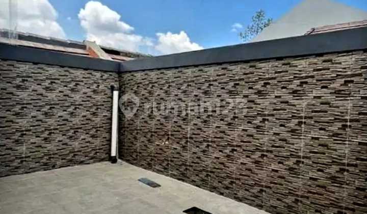2-Story House Near Sukarno Hatta Cinambo Office Area
