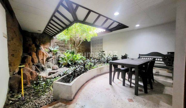 Disewakan Rumah Terawat Dan Strategis Sayap Dago Bandung