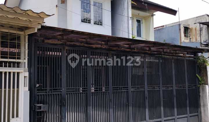 2-Story House in Sayap Sudirman, 200M to Grand Ballroom Sudirman
