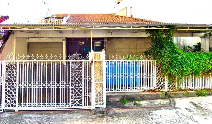 Rumah Tua Tomang. 2 Lantai. 11.5X20. Jalan Lebar 3 Mobil. Rumah Tua Tomang. 2 Lantai. 11.5X20. Jalan Lebar 3 Mobil.