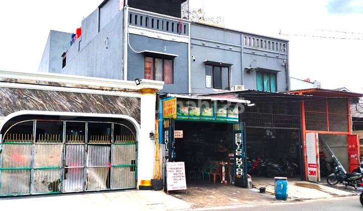 Cengkareng Shophouse. 3 Floors. 4x24. Main Road 4 Cars. Ready to Occupy 2