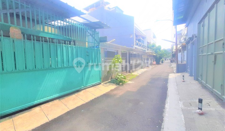 Rumah Cideng. 9x15. Jalan 2 Mobil 2