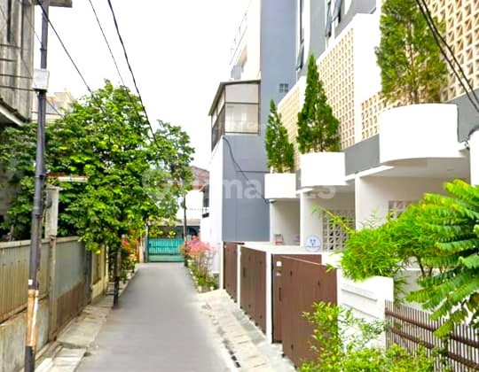 Rumah Kost Baru. Grogol Roxy. 5 Lantai. 21 Kamar Mandi Dalam. Full Furnish. Full Occupancy 2