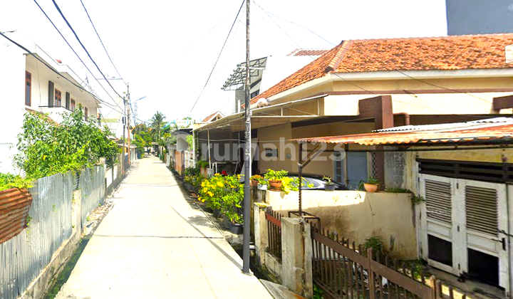 Rumah Tua Grogol Roxy. 8.5X20. Jalan 2 Mobil 2