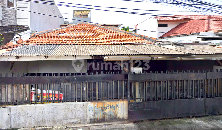 Rumah Tomang. 2 Lantai. 10X23. Jalan 2 Mobil 2