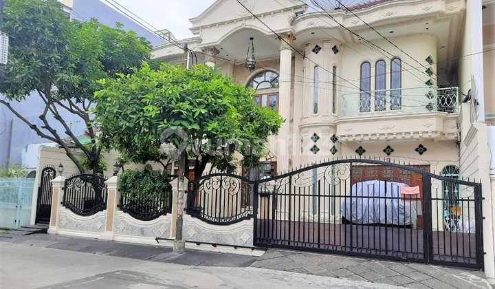 Rumah 2 Lantai. Taman Ratu. 14x18. Jalan Lebar 2 Mobil. Rp.6.m