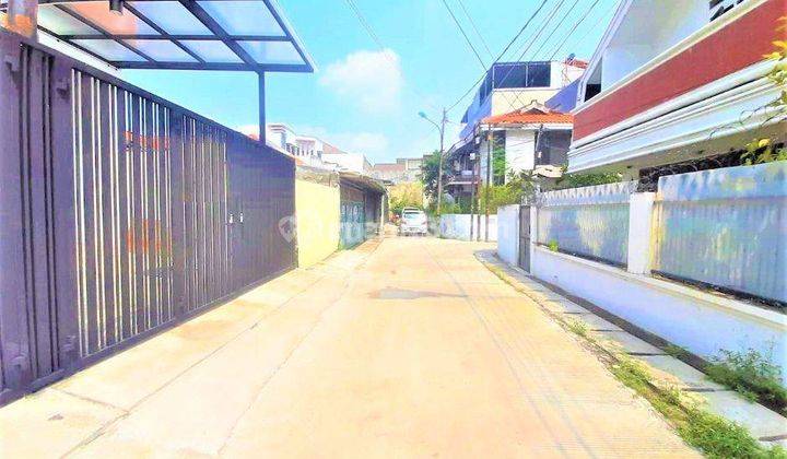 Rumah Baru 3 Lantai. Tomang. 4x17. Jalan Lebar 2 Mobil 2
