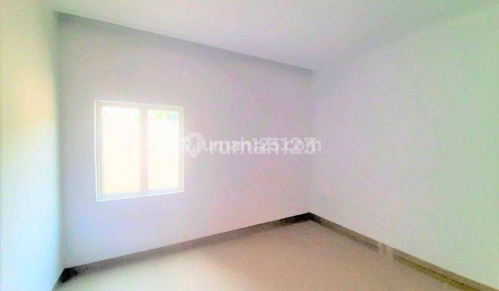 Rumah Baru 3 Lantai. Tomang. 4x17. Jalan Lebar 2 Mobil 12
