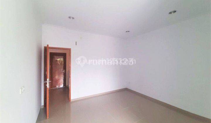 Rumah Baru 3 Lantai. Tomang. 4x17. Jalan Lebar 2 Mobil 15