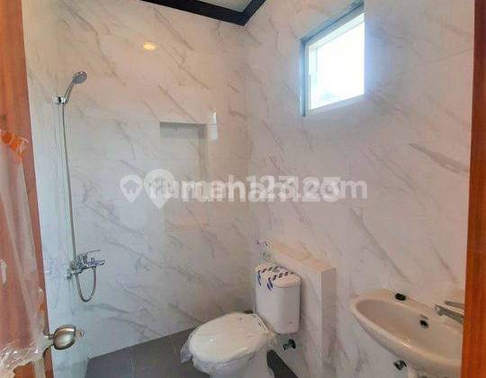 Rumah Baru 3 Lantai. Tomang. 4x17. Jalan Lebar 2 Mobil 16