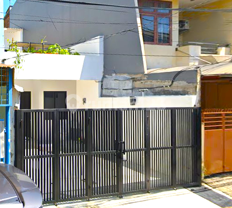 Rumah 2 Lantai. Tomang. 5X15. Jalan Lebar 2 Mobil Rumah 2 Lantai. Tomang. 5X15. Jalan Lebar 2 Mobil