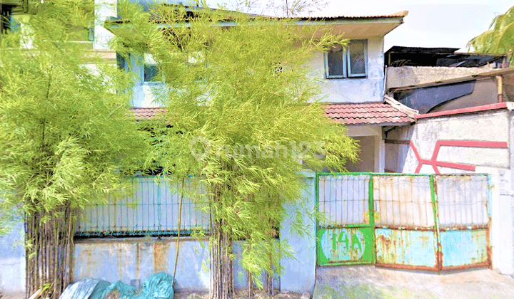 Rumah Tua. Cideng. 2 Lantai. 6x15. Jalan 2 Mobil. Dekat Mesjid 1