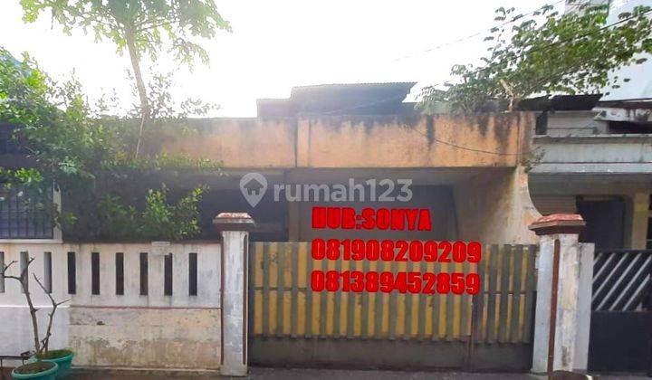 Rumah Tua Tomang. 6x15. Jalan 2 Mobil.  1