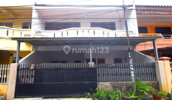 Rumah Grogol Roxy. 2 Lantai. 8x14. Jalan 2 Mobil. Siap Huni 1