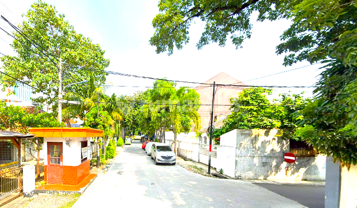 Rumah Tua Hook Grogol Roxy. 19X31. Jalan Lebar 3 Mobil 2