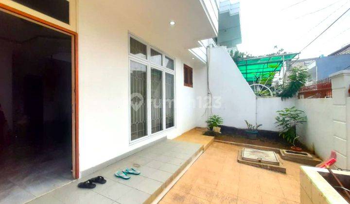 Rumah Tomang 2.5 Lantai. 10x16. Jalan 2 Mobil. 1